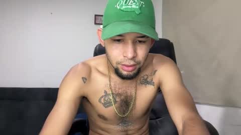 enyel_100 online show from March 2, 6:59 pm