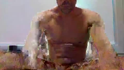 Snapshot of enzo_0707 chatting on January 10, 5:37 am enzo_0707 online show from January 10, 5:37 am