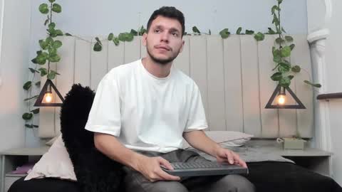 ENZO online show from November 10, 2:38 pm