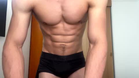enzo_savage online show from March 8, 8:01 pm
