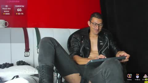 Snapshot of enzopratt chatting on March 2, 6:05 am Enzo Pratt online show from March 2, 6:05 am