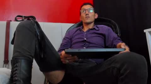 Snapshot of enzopratt chatting on March 9, 1:04 pm Enzo Pratt online show from March 9, 1:04 pm