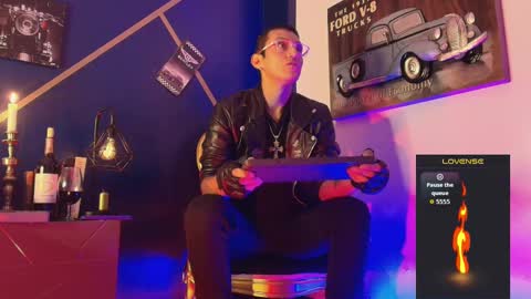 Snapshot of enzopratt chatting on September 28, 5:35 am Enzo Pratt online show from September 28, 5:35 am