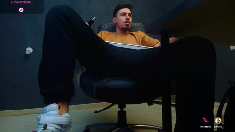 EnzoRace online show from October 9, 5:27 am