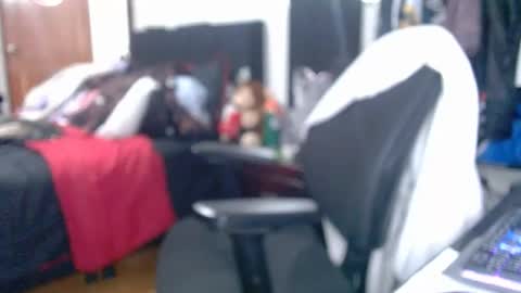 enzoyarack online show from November 20, 2:23 am