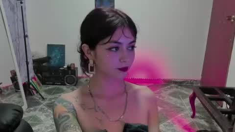 Snapshot of ephemeral_hot chatting on July 2, 2:22 am Leyla online show from July 2, 2:22 am