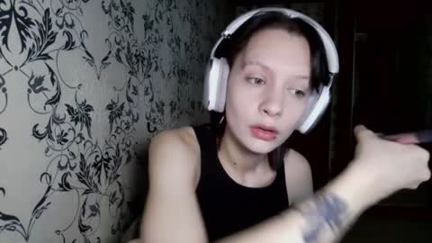 Lucy NEXT STREAM January 5 HNY  online show from April 2, 8:12 am