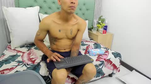 erack_and_emmy online show from September 23, 3:42 am