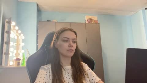 Lily online show from March 23, 2:04 am