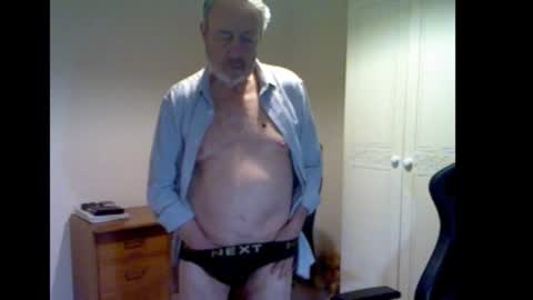 erasmus_d online show from March 5, 6:26 pm