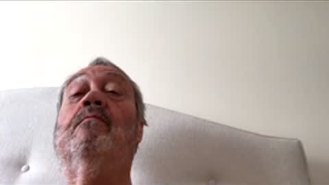 Snapshot of erasmus_d chatting on April 29, 7:34 am erasmus_d online show from April 29, 7:34 am