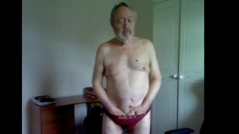 Snapshot of erasmus_d chatting on May 7, 5:29 pm erasmus_d online show from May 7, 5:29 pm