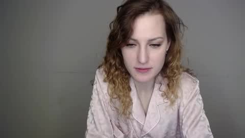 Snapshot of erdbeeren_mit_sahne chatting on January 3, 12:30 pm Erdbeeren mit Sahne online show from January 3, 12:30 pm