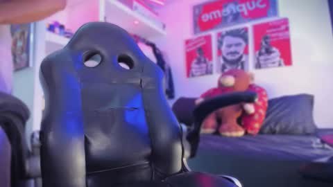 Tht BOSS Eren online show from February 14, 4:42 am