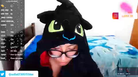 Snapshot of eren_mikasa chatting on October 1, 12:16 am sofia online show from October 1, 12:16 am