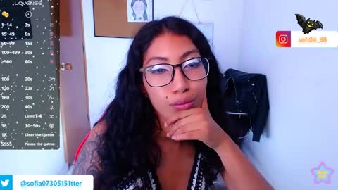 Snapshot of eren_mikasa chatting on April 25, 8:17 pm sofia online show from April 25, 8:17 pm