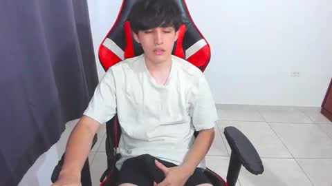 eren_tatakae online show from September 16, 1:39 am