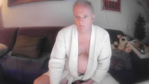 Eric online show from January 4, 4:33 am