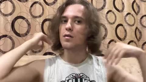 Eric online show from October 13, 6:52 pm