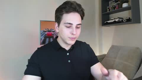 Snapshot of eric_ether chatting on October 31, 5:14 pm Eric online show from October 31, 5:14 pm