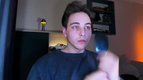 Snapshot of eric_ether chatting on March 2, 7:10 pm Eric online show from March 2, 7:10 pm