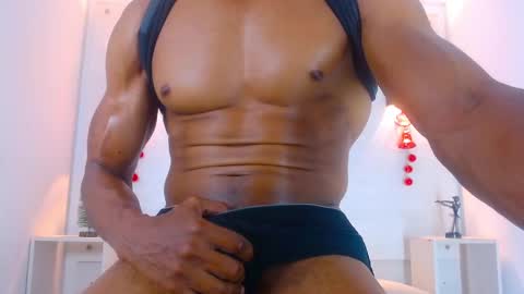 Eric Latino online show from December 31, 9:21 am