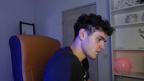    online show from October 6, 6:27 pm