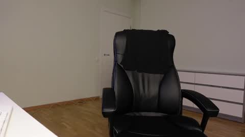    online show from October 22, 8:30 pm