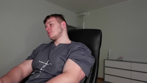    online show from November 3, 7:31 am