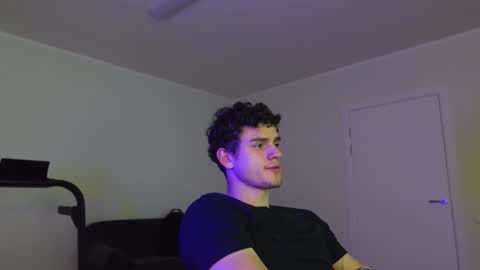    online show from November 5, 2:28 pm