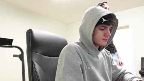    online show from November 19, 3:23 pm