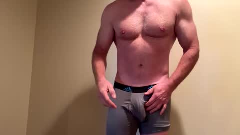 Snapshot of eric_strokes chatting on June 6, 3:50 pm eric_strokes online show from June 6, 3:50 pm