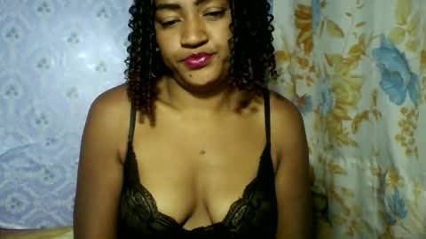 erica0586 online show from September 14, 7:24 pm