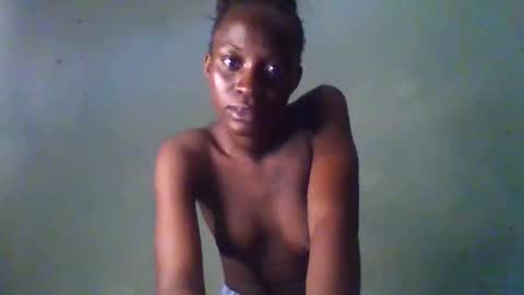 Snapshot of erica843871 chatting on October 7, 12:57 pm Erica online show from October 7, 12:57 pm