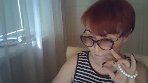 Snapshot of erica_lynn chatting on May 1, 12:43 pm erica_lynn online show from May 1, 12:43 pm