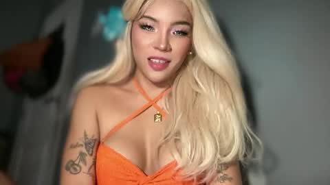 erica_walker online show from June 29, 4:30 am