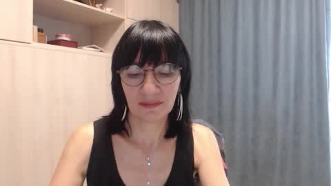 ericablack8 online show from September 23, 11:24 am