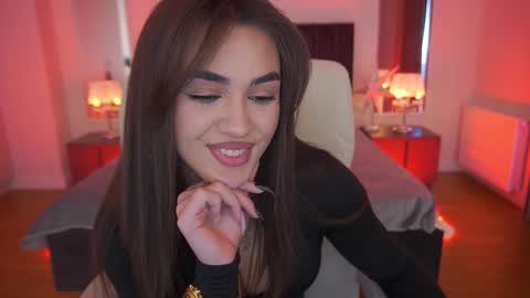 Erica online show from February 9, 2:21 pm