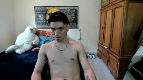 erick_de_rossee online show from May 27, 8:39 pm