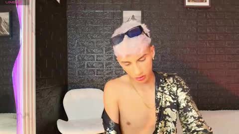 erick online show from October 9, 6:33 am