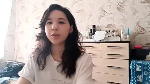 Snapshot of erickacarll chatting on March 15, 6:19 am Giulia 1st stream online show from March 15, 6:19 am