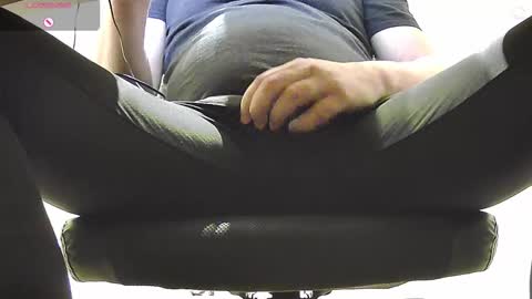 Snapshot of ericric49 chatting on December 16, 8:08 am ericric49 online show from December 16, 8:08 am