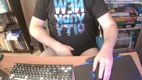 Snapshot of erik_dapper chatting on March 20, 5:18 pm Erik Dapper online show from March 20, 5:18 pm