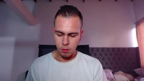 Erik rodriguez online show from December 21, 11:28 am