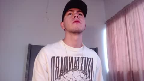 Erik rodriguez online show from June 10, 12:04 pm