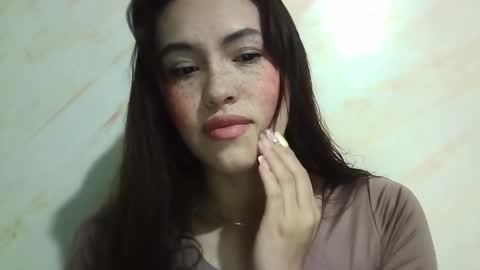 Snapshot of erika_depp chatting on February 10, 4:22 pm Erika online show from February 10, 4:22 pm