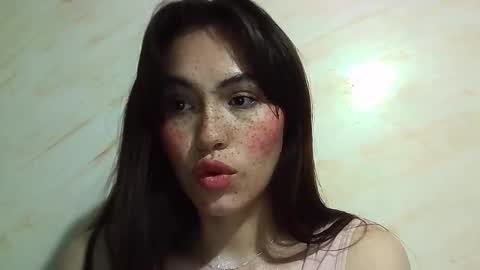 Snapshot of erika_depp chatting on February 17, 3:29 pm Erika online show from February 17, 3:29 pm