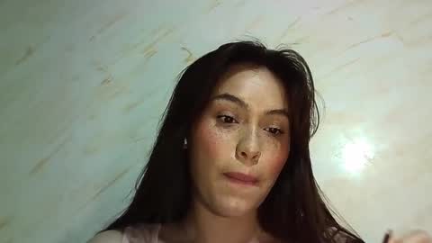 Snapshot of erika_depp chatting on May 21, 6:37 pm Erika online show from May 21, 6:37 pm
