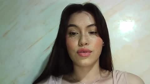 Snapshot of erika_depp chatting on May 22, 5:29 pm Erika online show from May 22, 5:29 pm