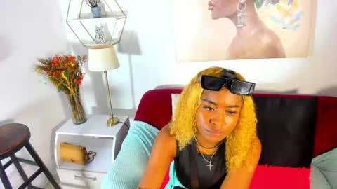 Snapshot of erika_lyrics chatting on July 12, 3:58 pm E R I K A - L Y R I C S online show from July 12, 3:58 pm